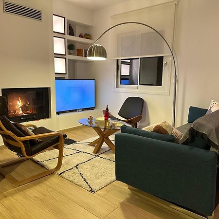 Chic Apartment In Nature, 5-Min Walk To The Beach Kalamata Esterno foto