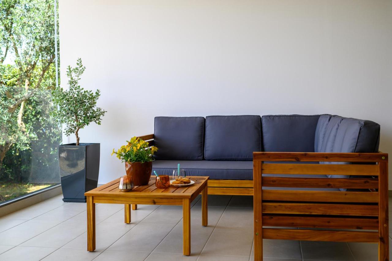 Chic Apartment In Nature, 5-Min Walk To The Beach Kalamata Esterno foto