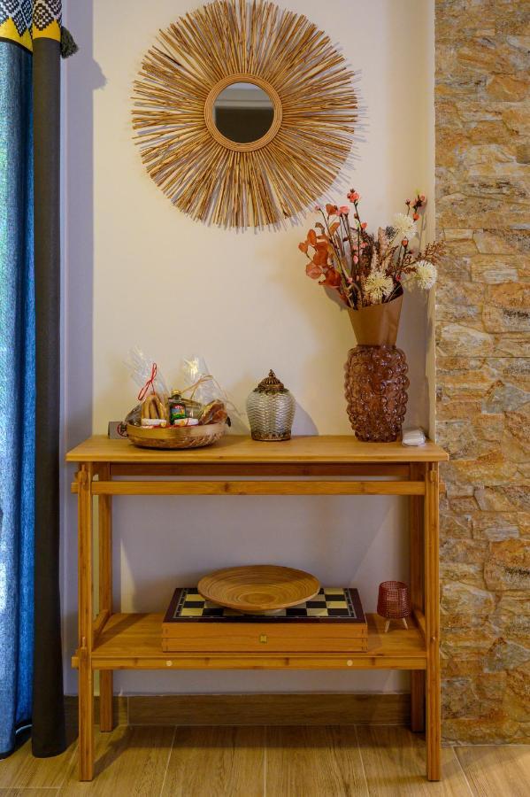Chic Apartment In Nature, 5-Min Walk To The Beach Kalamata Esterno foto